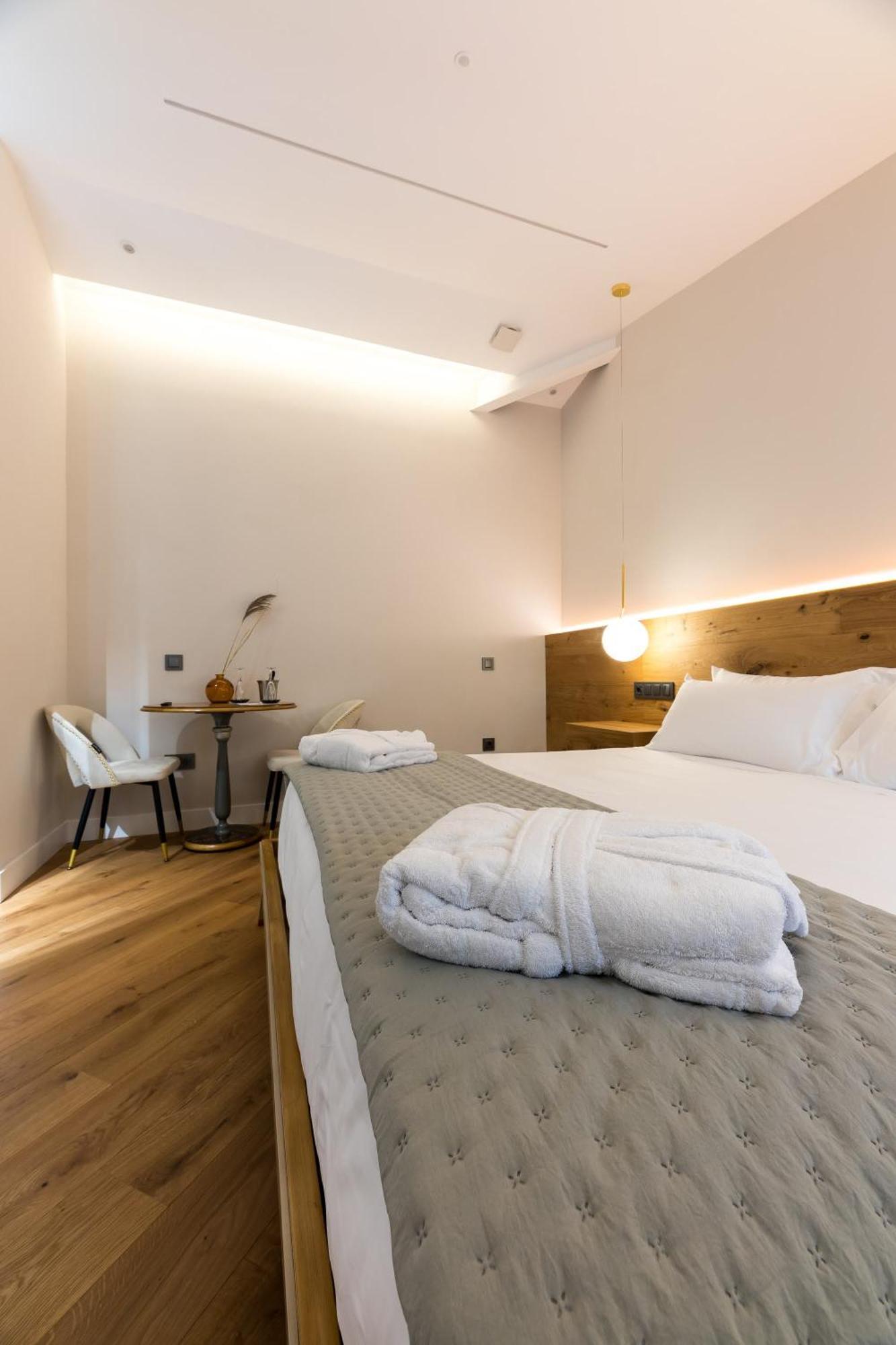 Infinitvm Hotel Siguenza Exterior photo